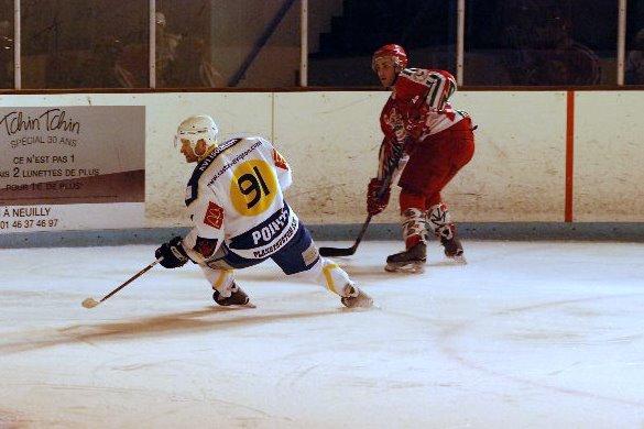 Courbevoie  3 - 5 Avignon