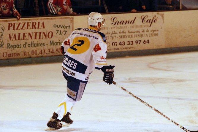 Courbevoie  3 - 5 Avignon