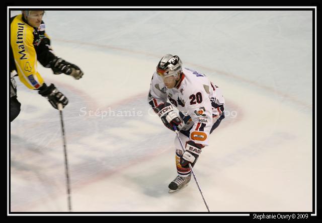 Rouen 4 - 3 Grenoble 