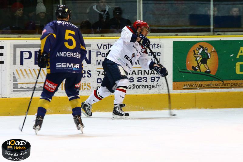 Chamonix  3 - 4 Angers 
