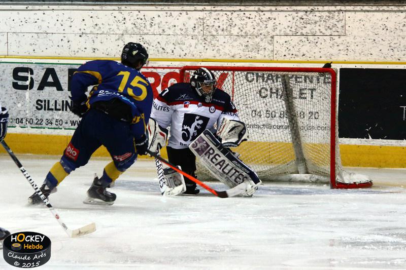 Chamonix  3 - 4 Angers 