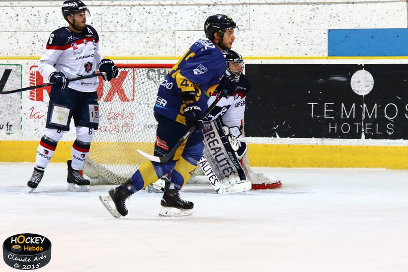 Chamonix  3 - 4 Angers 
