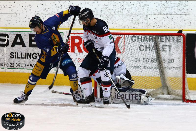 Chamonix  3 - 4 Angers 
