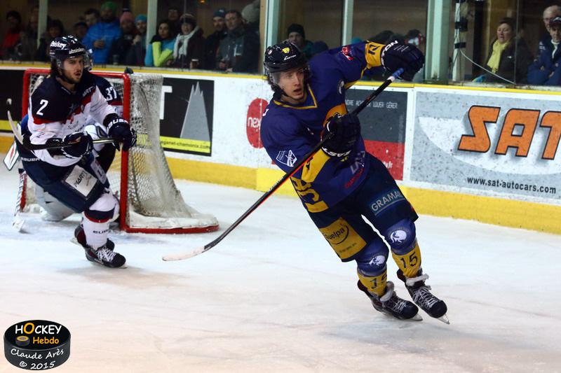 Chamonix  3 - 4 Angers 