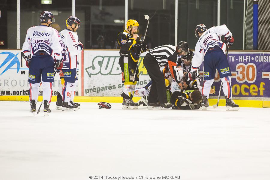 Strasbourg  4 - 5 Grenoble 