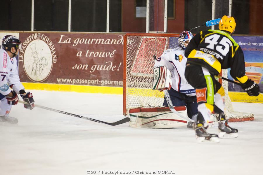 Strasbourg  4 - 5 Grenoble 