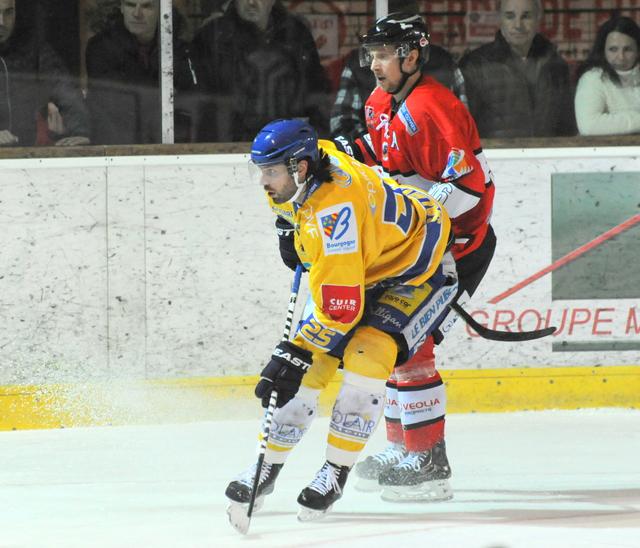 Briançon  6 - 3 Dijon 