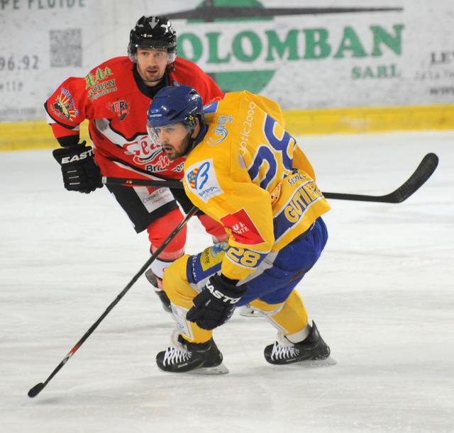 Briançon  6 - 3 Dijon 