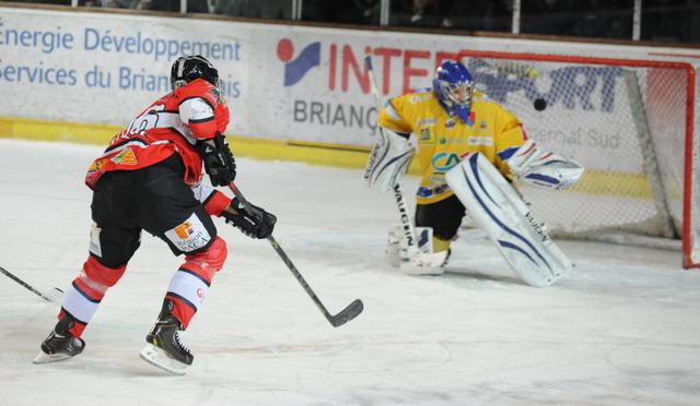Briançon  6 - 3 Dijon 