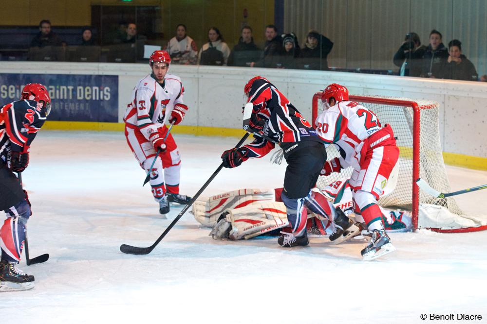Neuilly/Marne 5 - 2 Courbevoie 