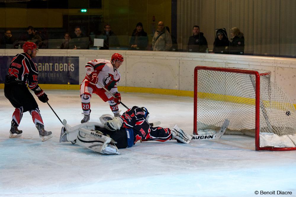 Neuilly/Marne 5 - 2 Courbevoie 