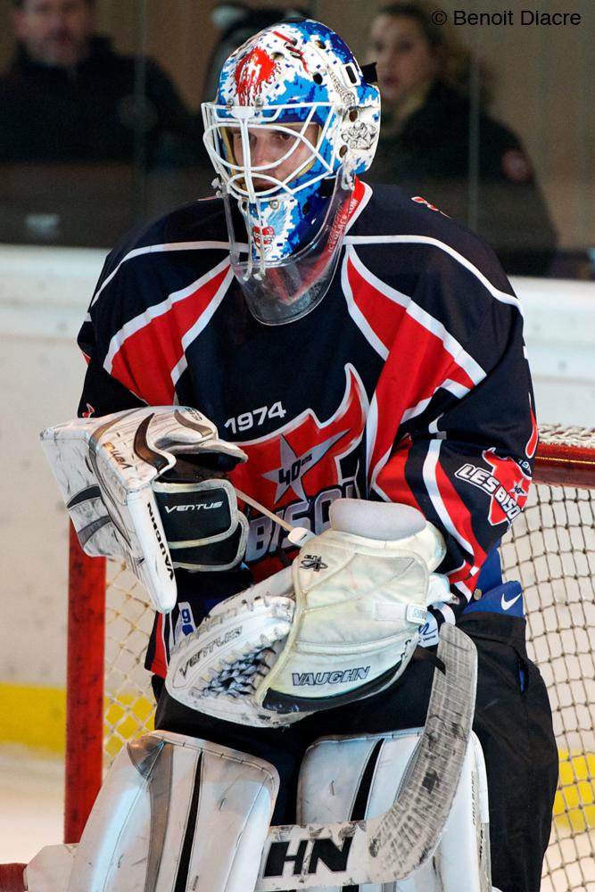 Neuilly/Marne 5 - 2 Courbevoie 