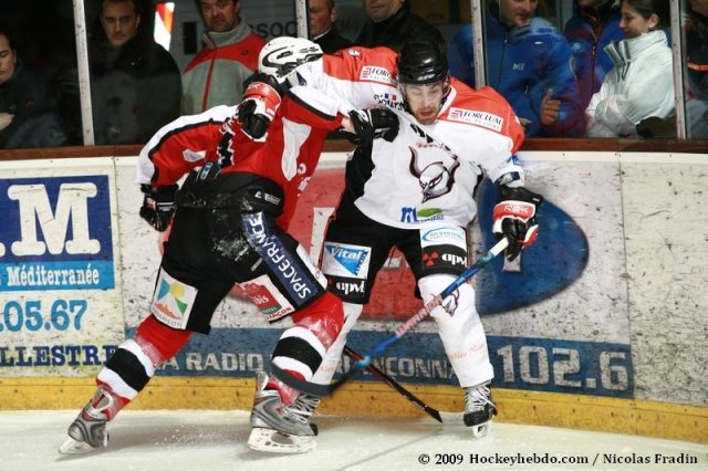 Photo hockey match Briançon  - Tours  le 10/01/2009