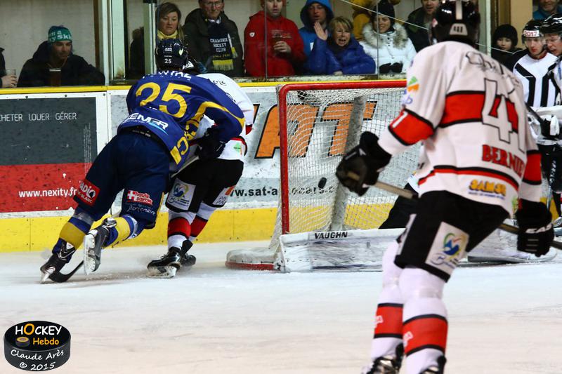 Chamonix  6 - 5 Briançon 