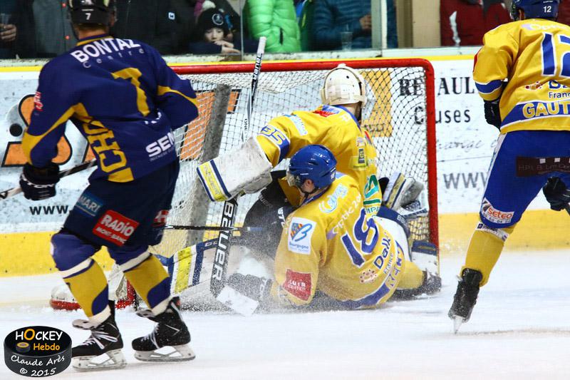 Chamonix  3 - 4 Dijon 