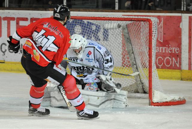 Briançon  9 - 5 Brest 