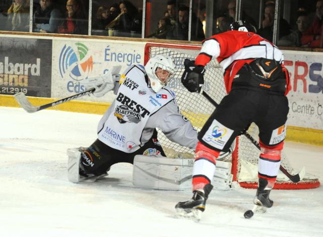 Briançon  9 - 5 Brest 
