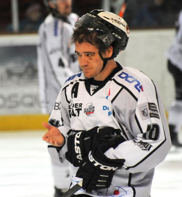 Briançon  9 - 5 Brest 