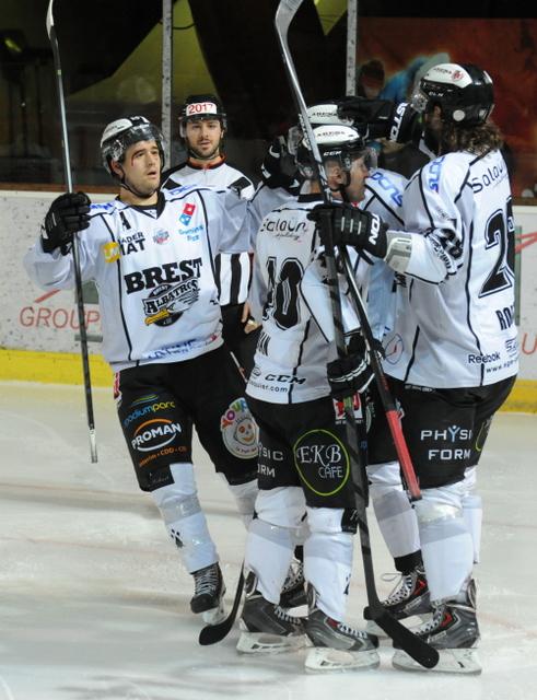 Briançon  9 - 5 Brest 