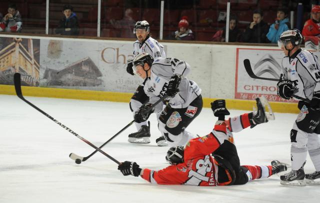 Briançon  9 - 5 Brest 