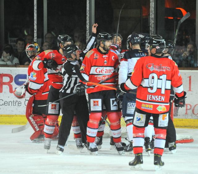Briançon  1 - 2 Angers 