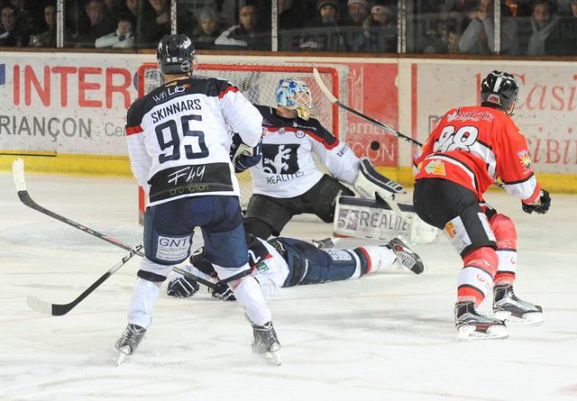Briançon  1 - 2 Angers 