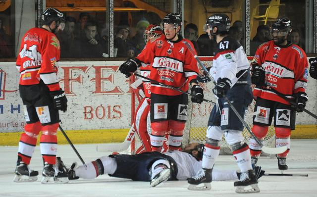 Briançon  1 - 2 Angers 