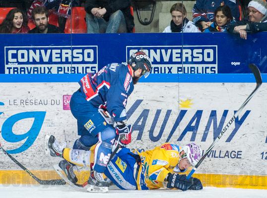 Grenoble  2 - 3 Dijon 