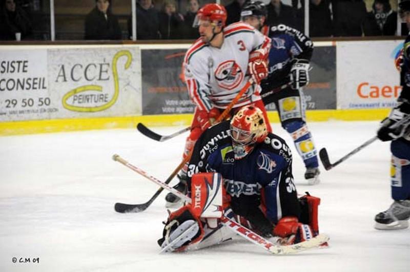 Caen  4 - 3 Courbevoie 
