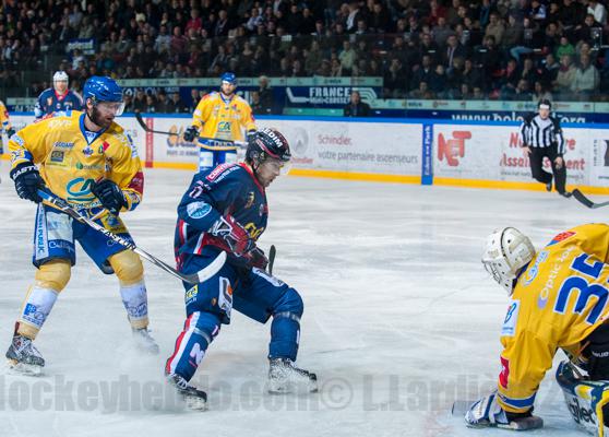 Grenoble  2 - 3 Dijon 