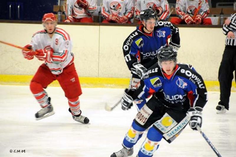 Caen  4 - 3 Courbevoie 