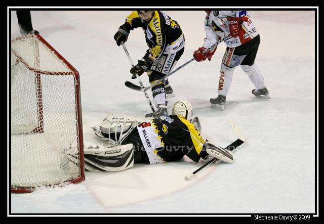 Rouen 3 - 5 Morzine-Avoriaz
