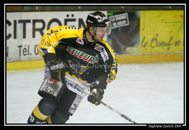 Rouen 3 - 5 Morzine-Avoriaz