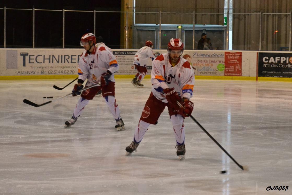 La Roche-sur-Yon 3 - 0 Annecy