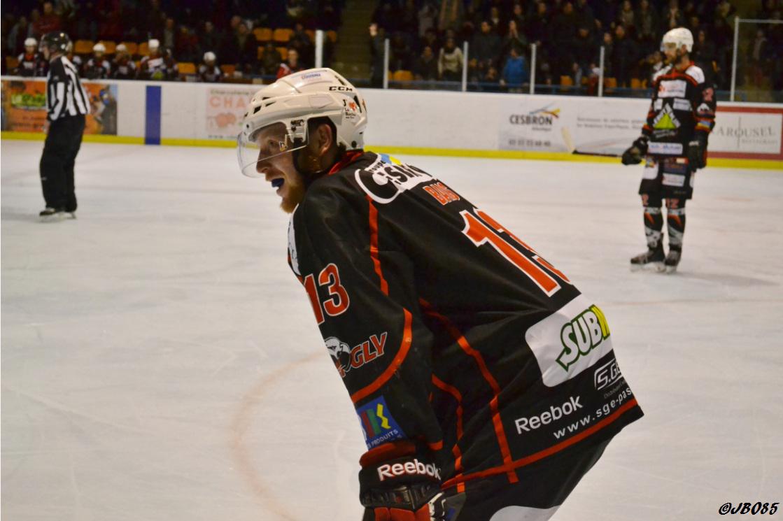 La Roche-sur-Yon 3 - 0 Annecy
