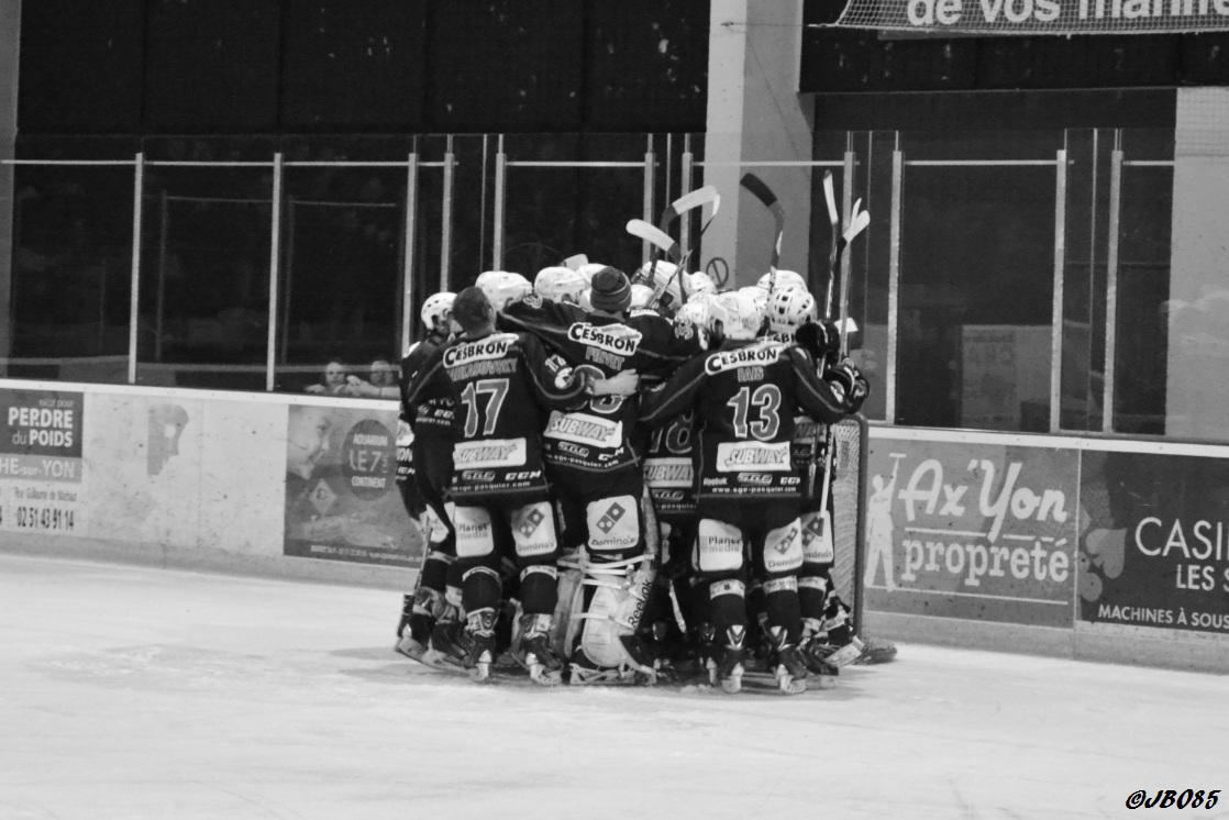 La Roche-sur-Yon 3 - 0 Annecy