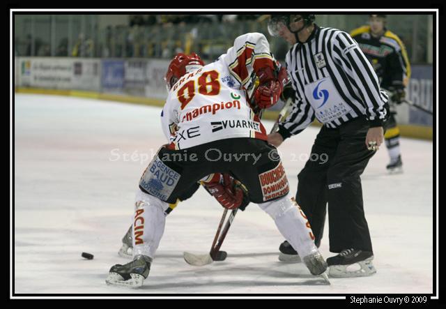 Rouen 3 - 5 Morzine-Avoriaz