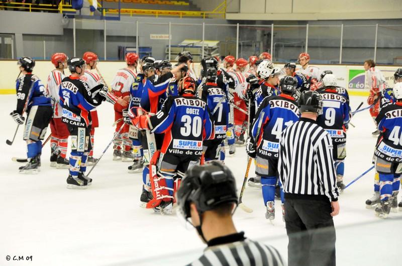 Caen  4 - 3 Courbevoie 