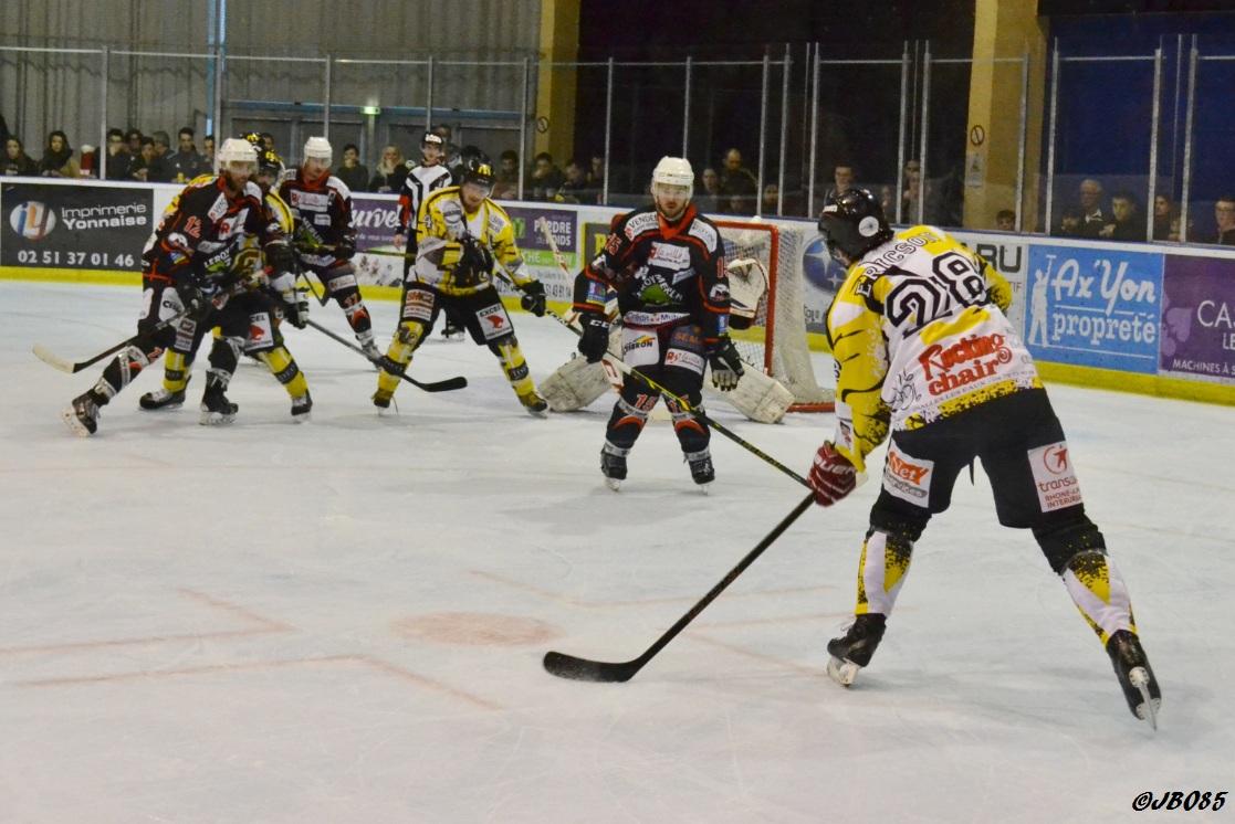 La Roche-sur-Yon 8 - 2 Chambéry