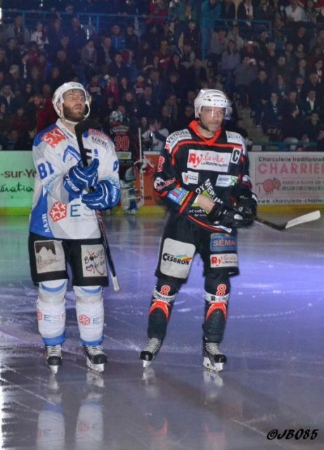 Photo hockey match La Roche-sur-Yon - Courchevel-Méribel-Pralognan le 04/04/2015