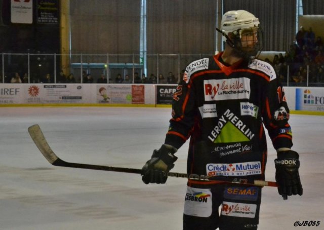 Photo hockey match La Roche-sur-Yon - Courchevel-Méribel-Pralognan le 04/04/2015