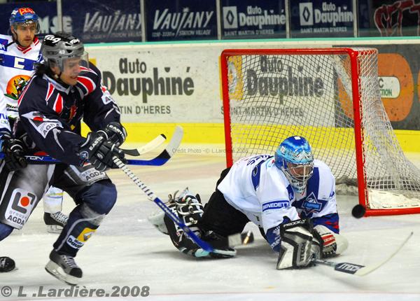 Grenoble  2 - 1 Mont-Blanc