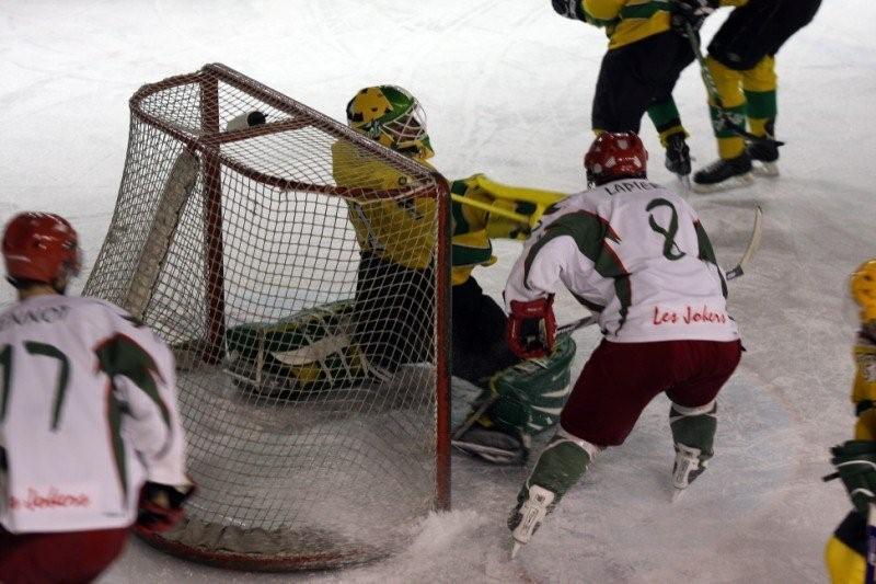Viry-Châtillon 3 - 7 Cergy-Pontoise