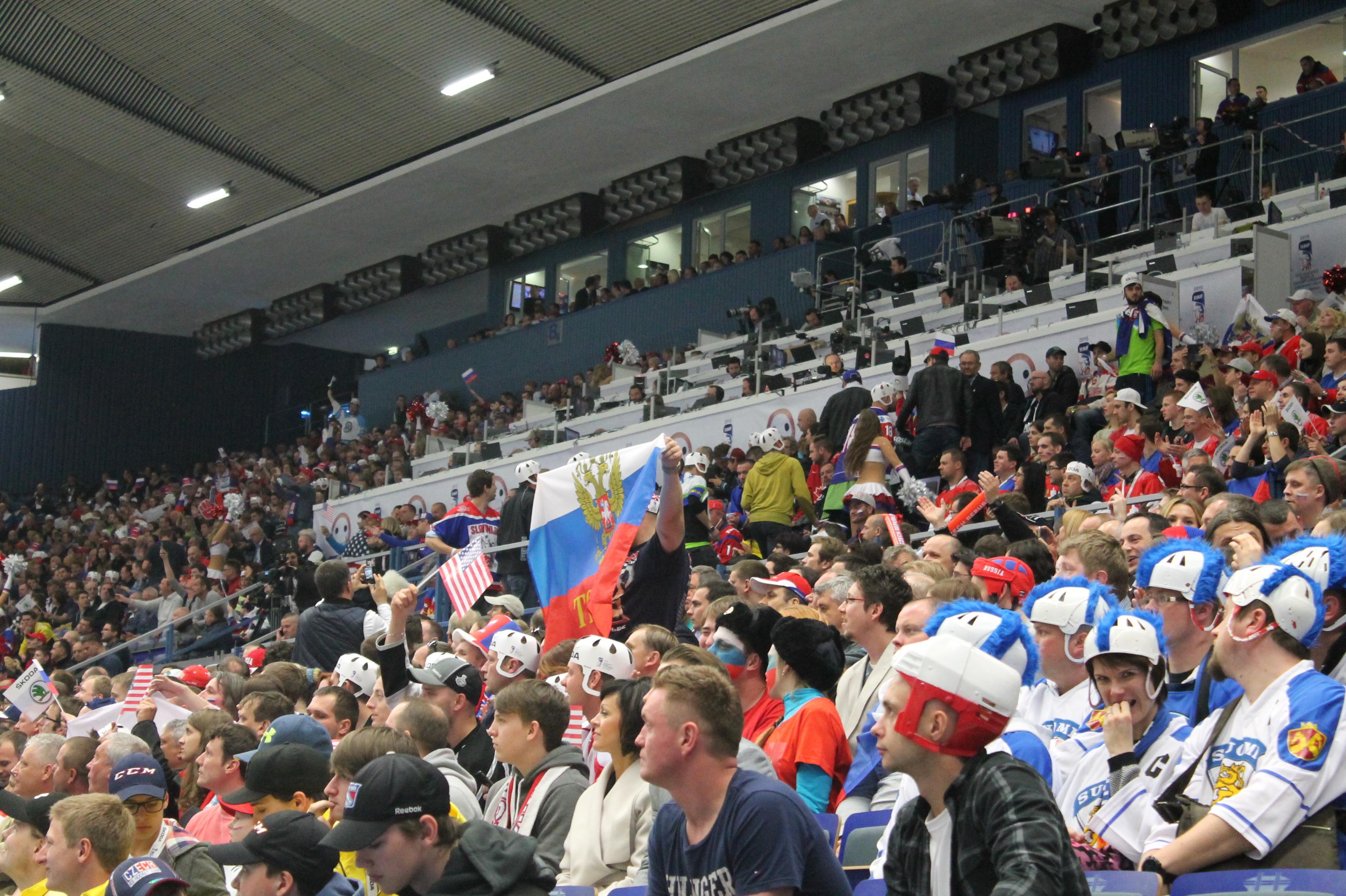 Russia 2 - 4 United States of America