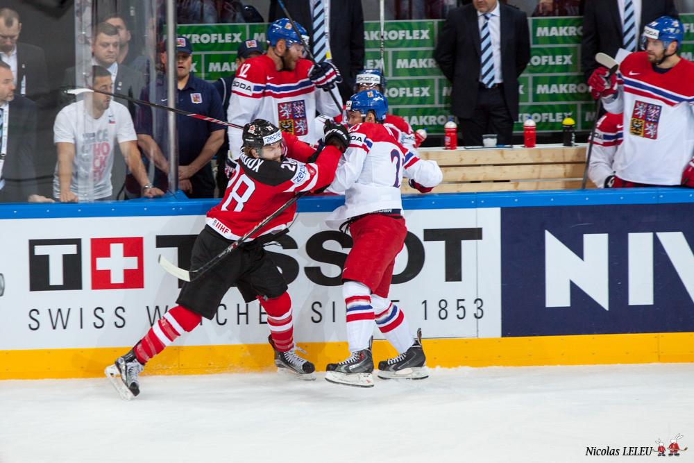 Czech Republic 3 - 6 Canada