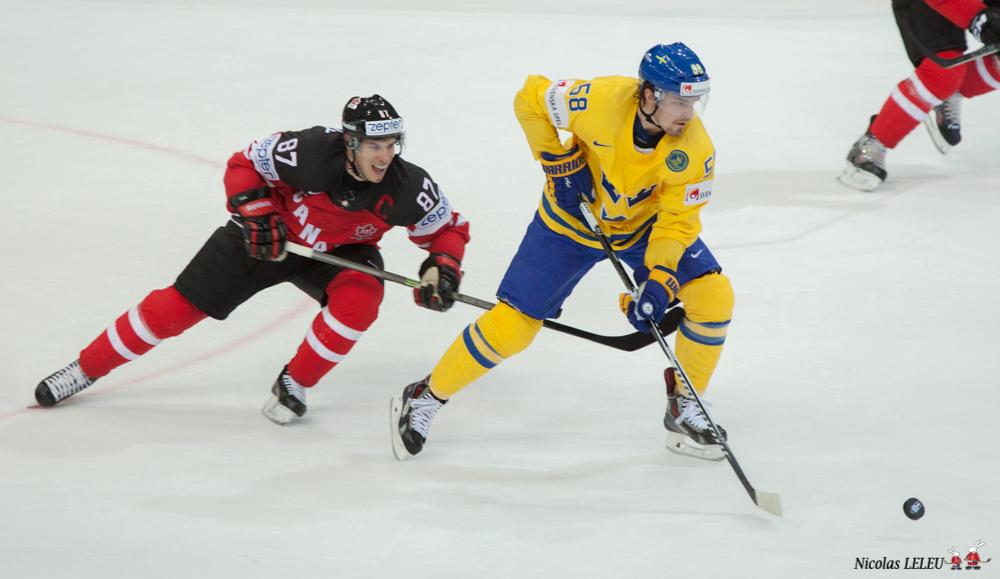 Sweden 4 - 6 Canada