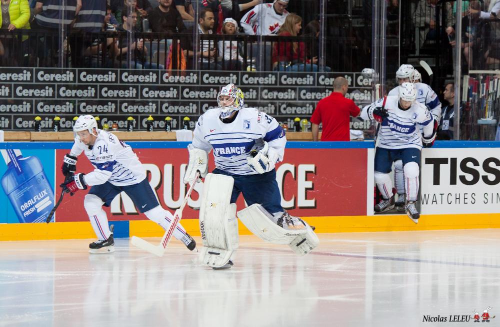 France 3 - 4 Canada