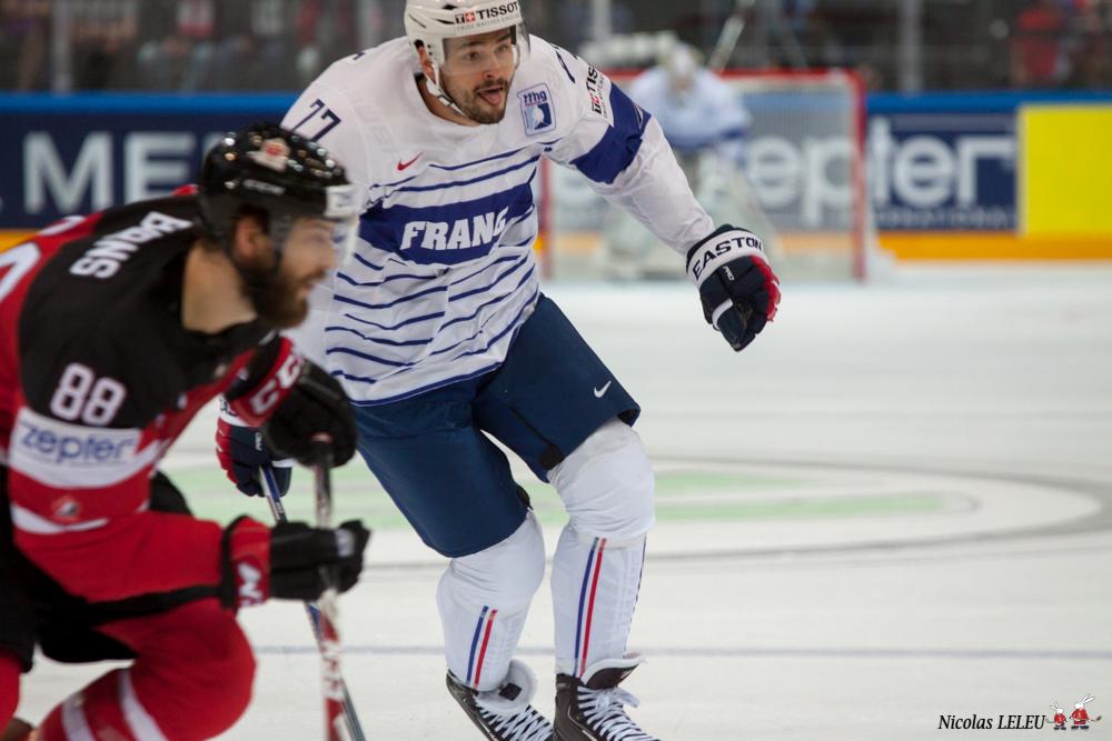 France 3 - 4 Canada