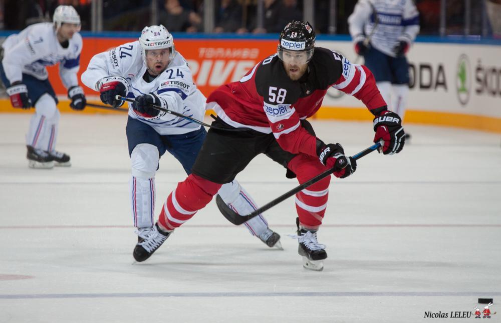 France 3 - 4 Canada