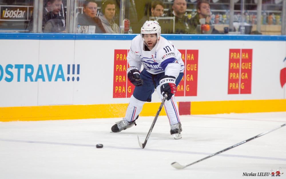France 3 - 4 Canada